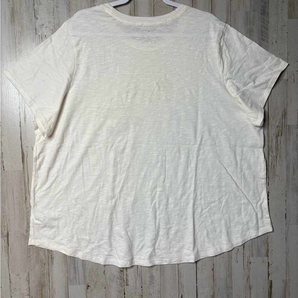 Old Navy Women's Short-Sleeve EveryWear Graphic T-Shirt Floral Plus Size 3X - Picture 10 of 16
